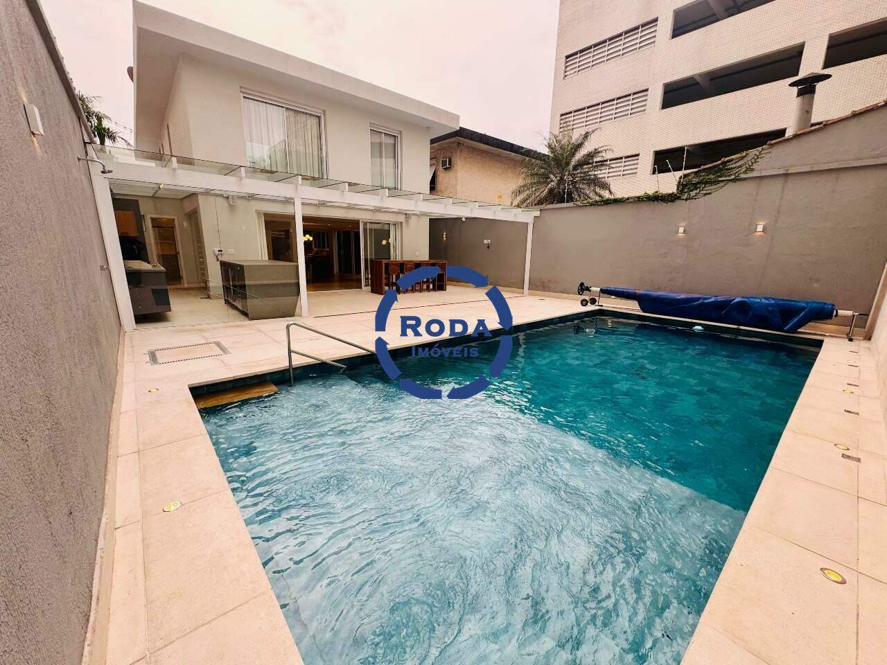 Casa à venda no Ponta da Praia: 