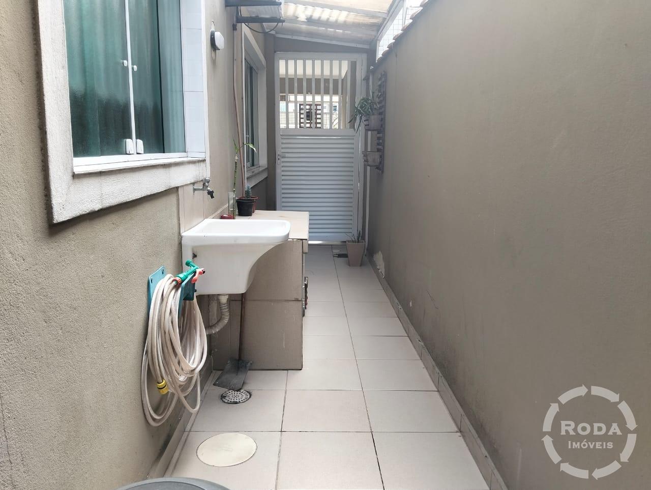 Casa à venda no Embaré: 