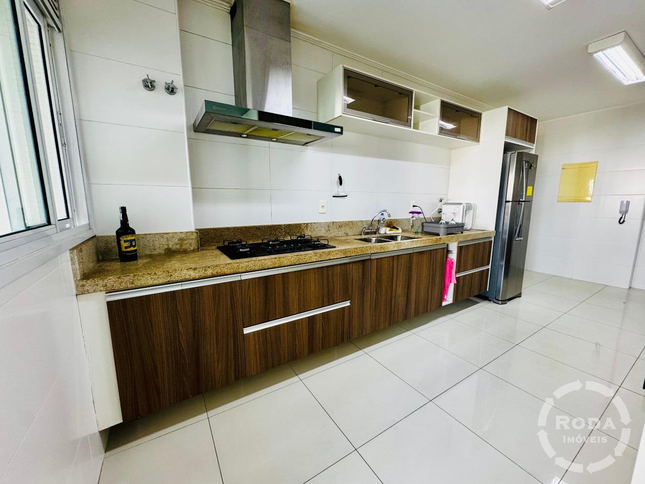 Apartamento à venda no Ponta da Praia: 