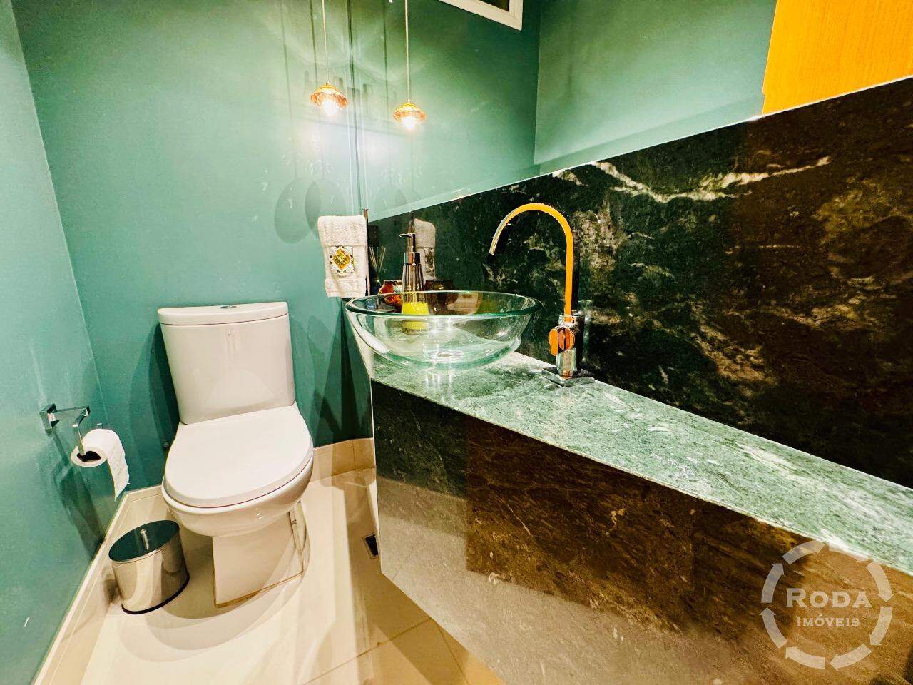 Apartamento à venda no Ponta da Praia: 