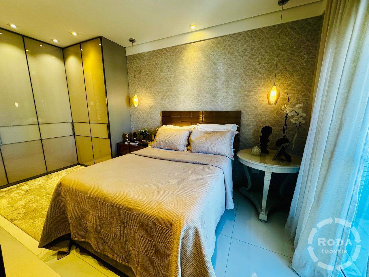 Apartamento à venda no Ponta da Praia: 