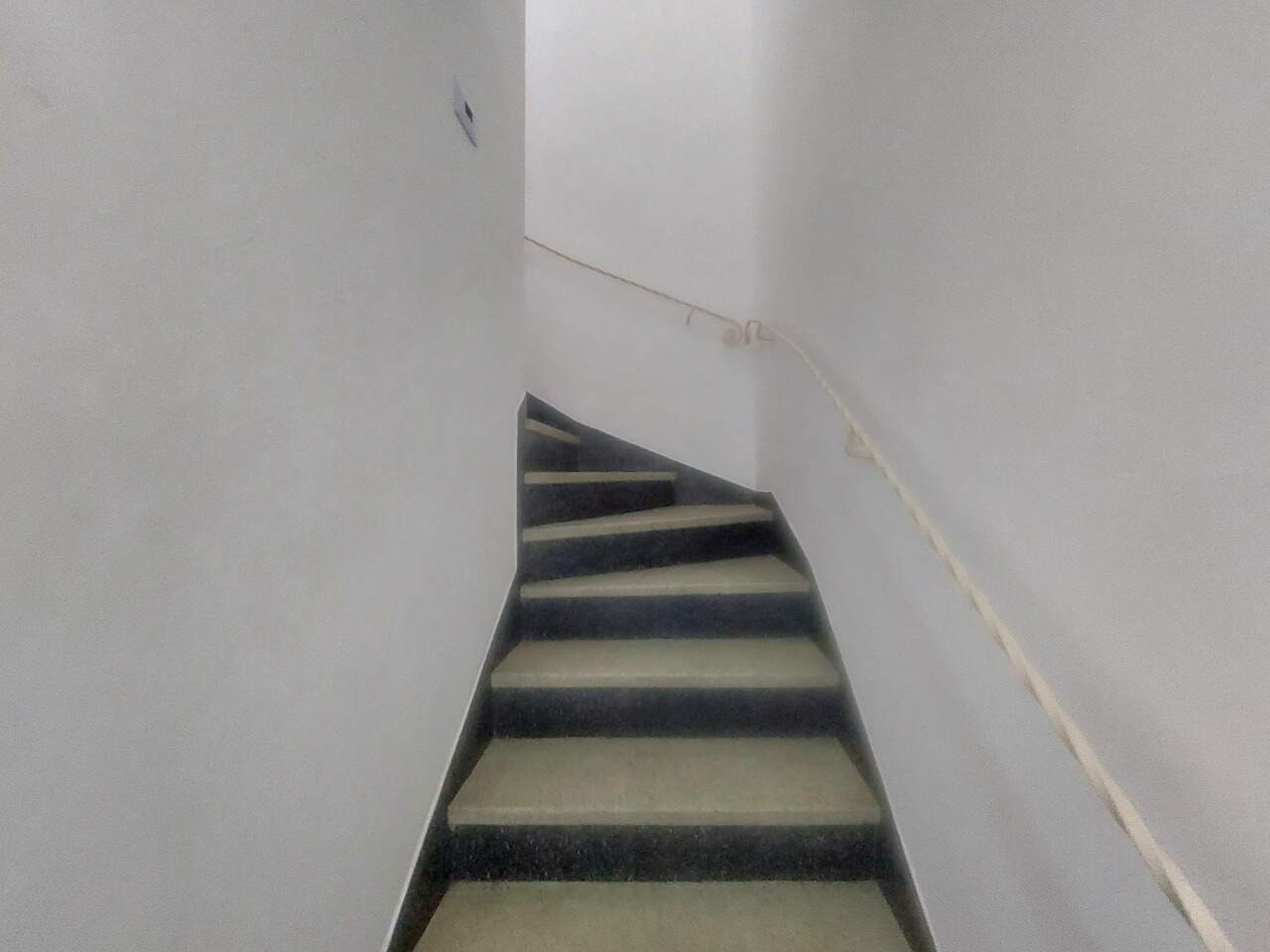 Sobrado Geminado à venda no Encruzilhada: 