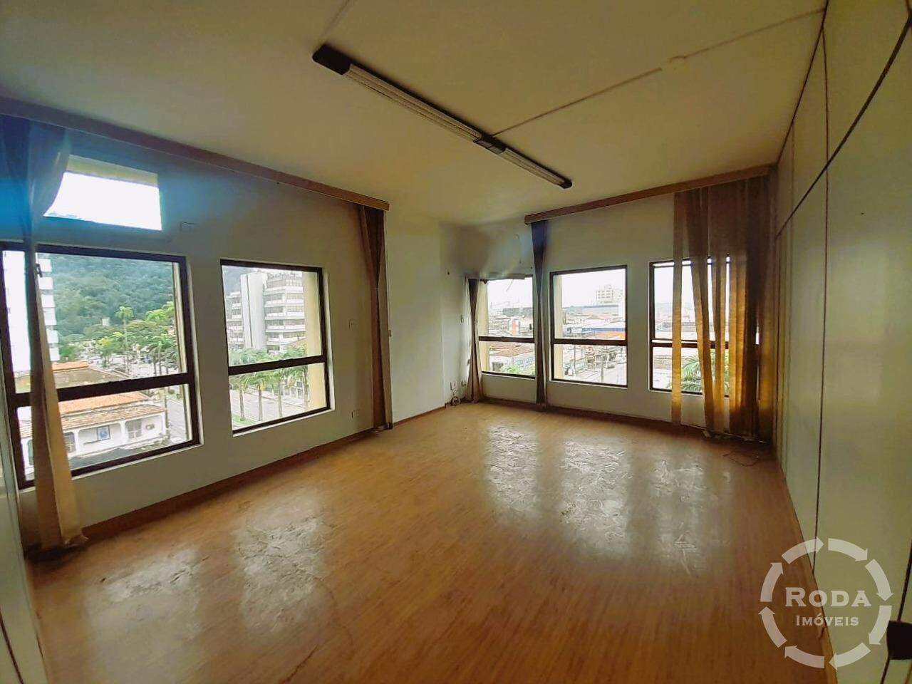 Conjunto Comercial à venda no Vila Mathias: 