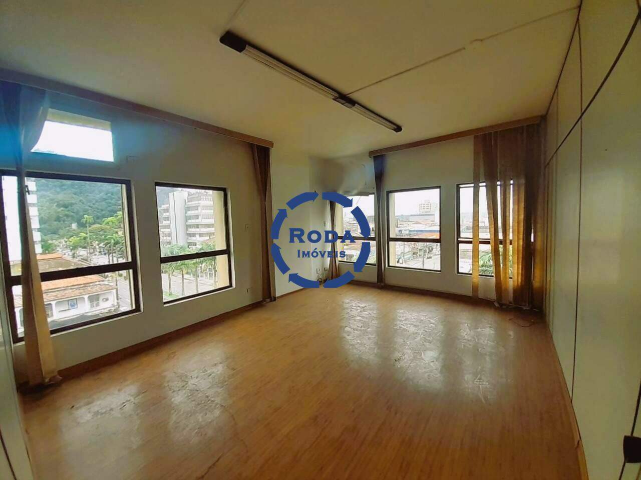 Conjunto Comercial para aluguel no Vila Mathias: 