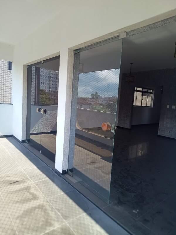 Cobertura à venda no Encruzilhada: 