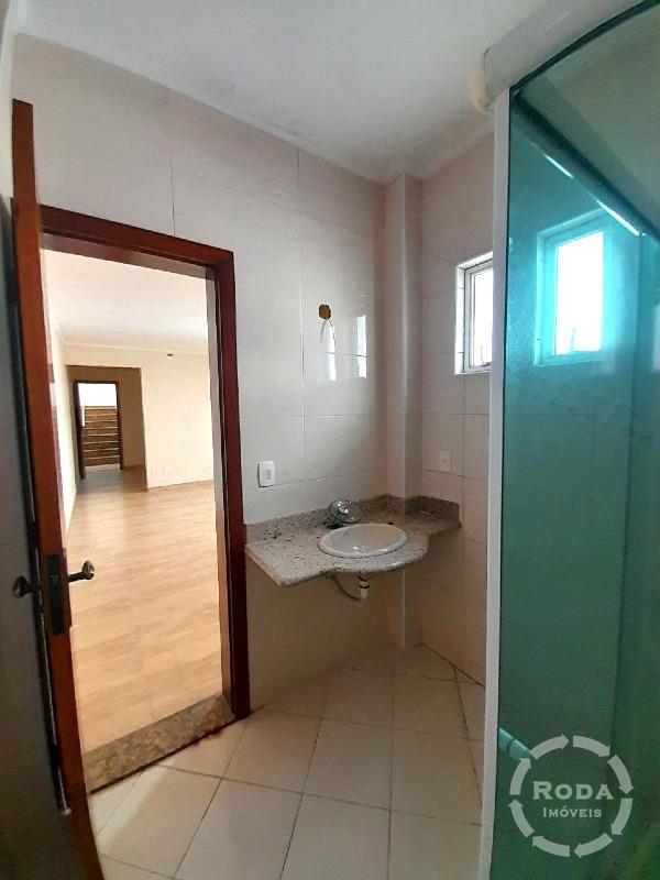 Casa para aluguel no Campo Grande: 