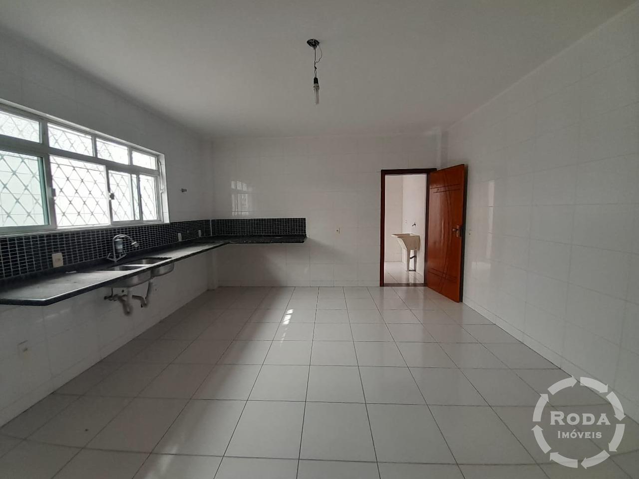 Casa para aluguel no Campo Grande: 