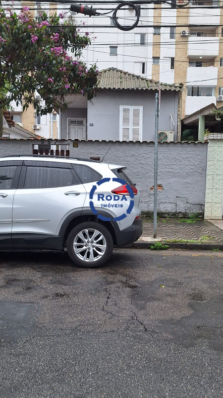 Terreno à venda no Embaré: 