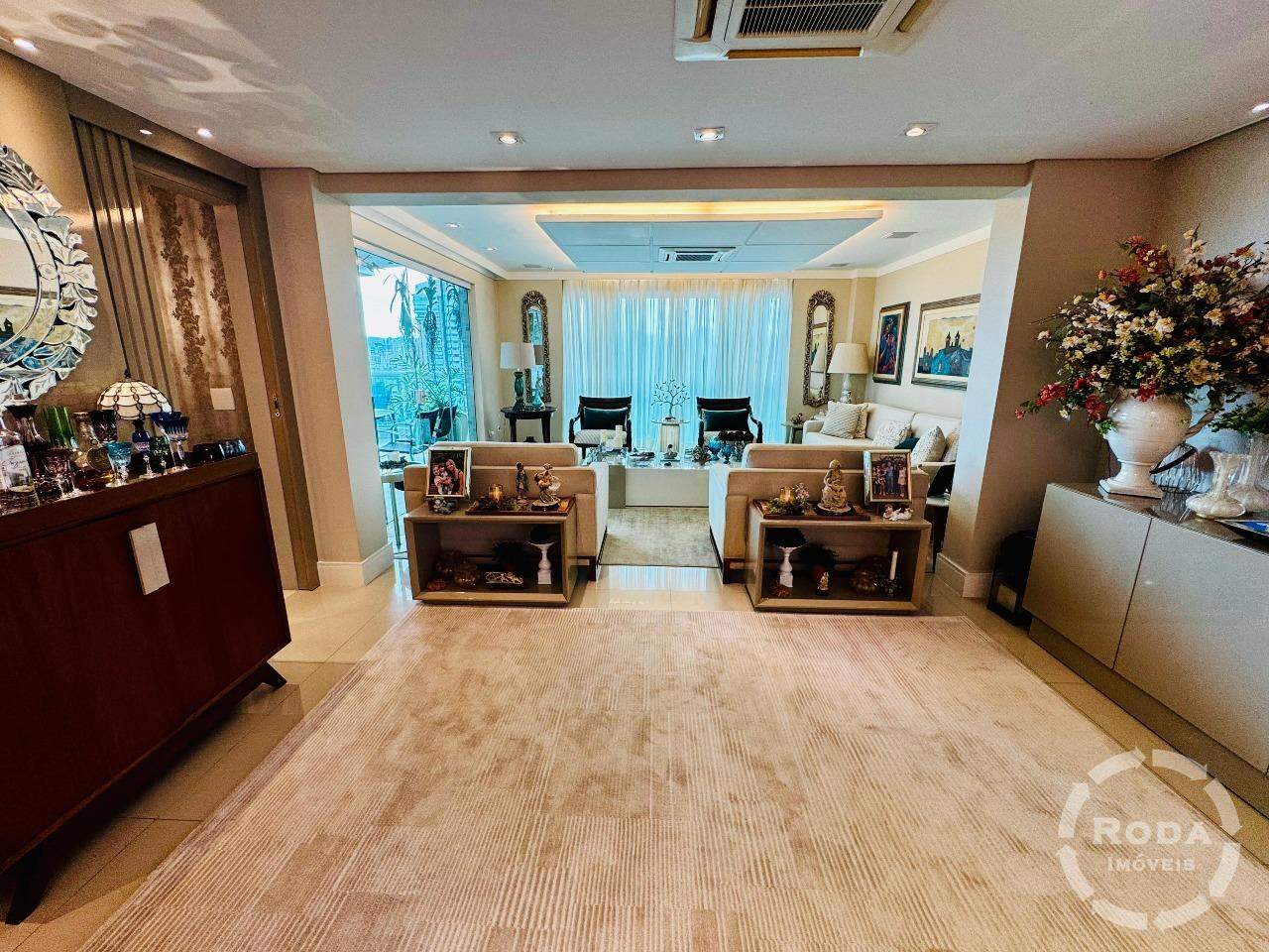 Apartamento à venda no Embaré: 