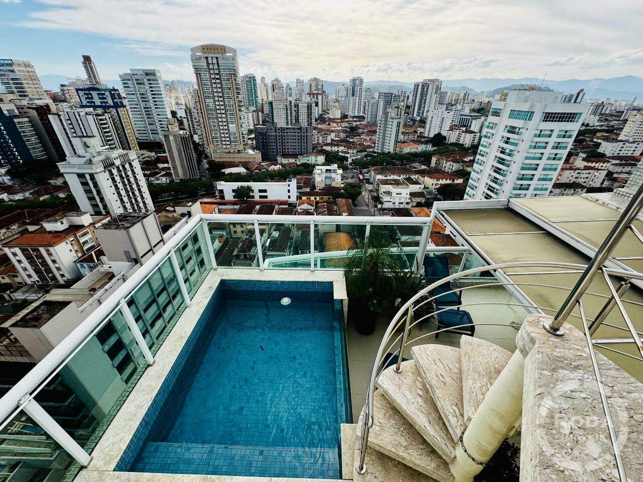 Apartamento à venda no Embaré: