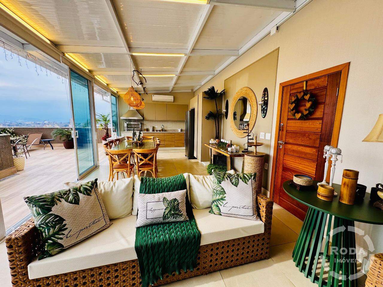 Apartamento à venda no Embaré: 