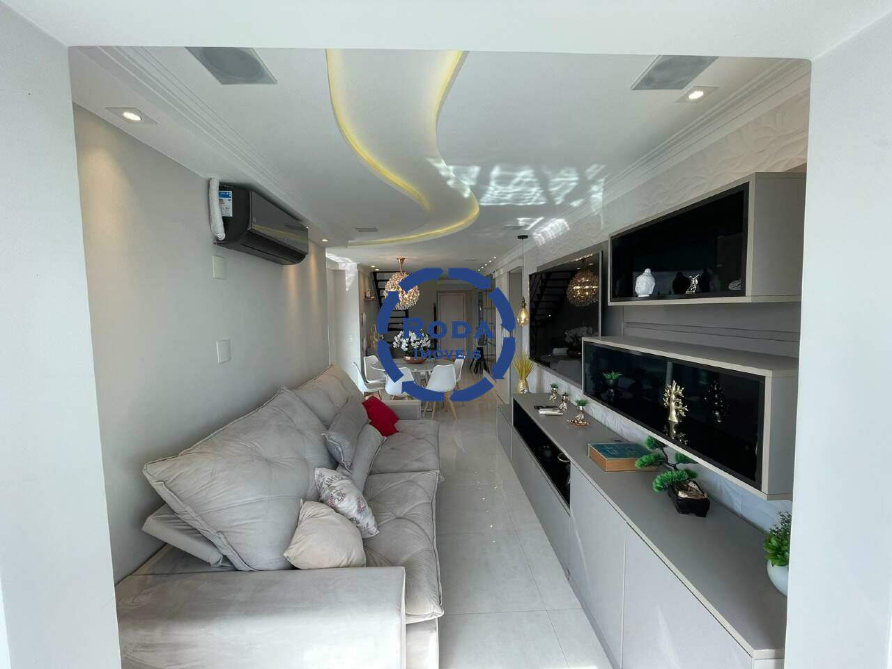 Apartamento à venda no Astúrias: 