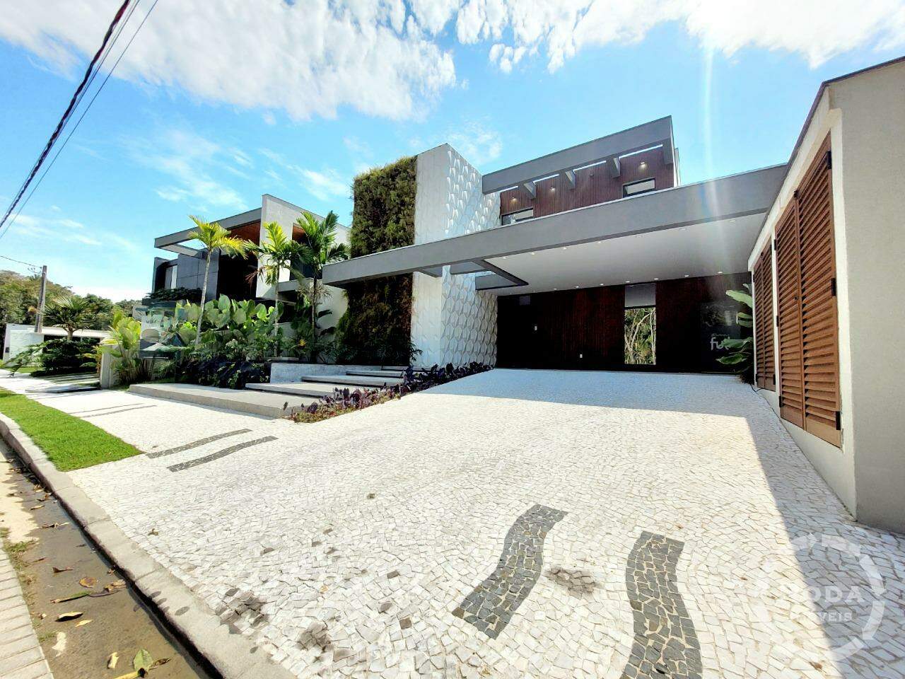 Casa de Condomínio à venda no Riviera de São Lourenço: 