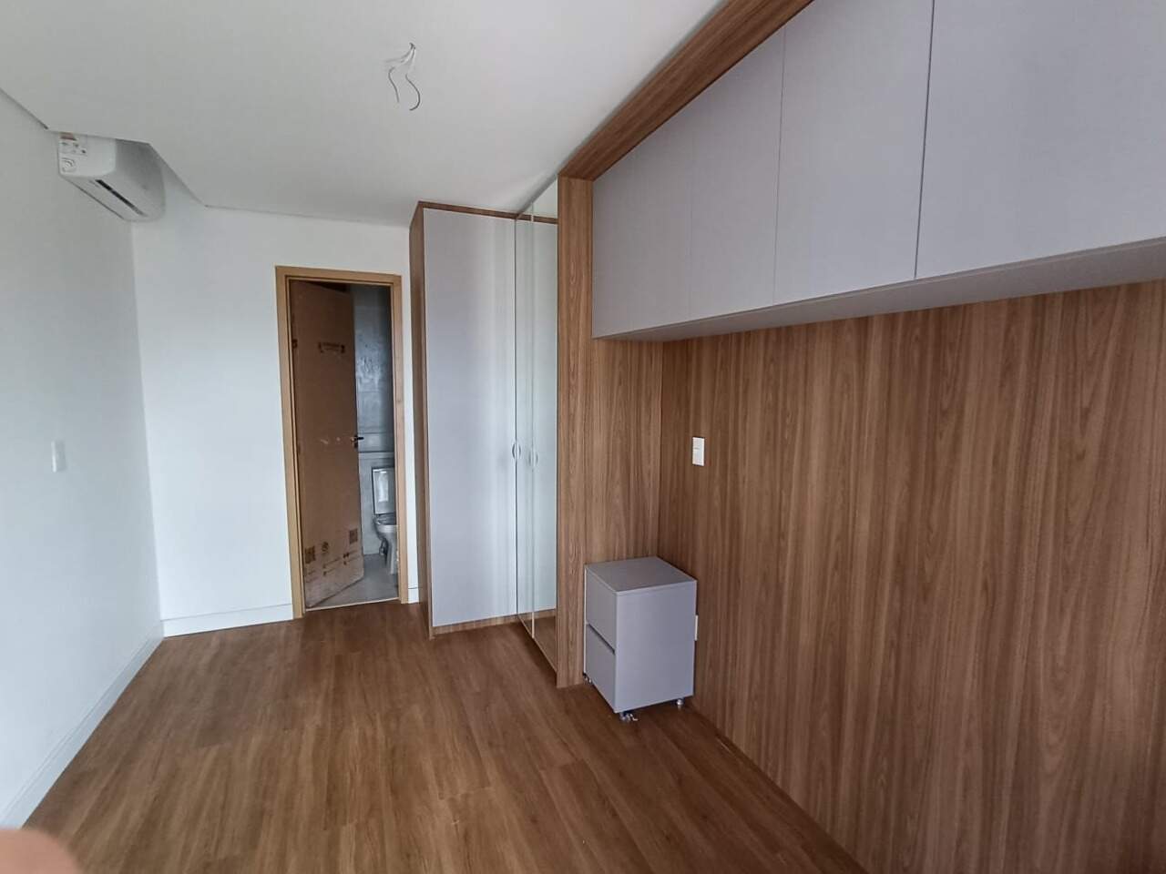 Apartamento à venda no Ponta da Praia: 