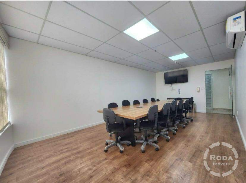 Sala à venda no Ponta da Praia: 