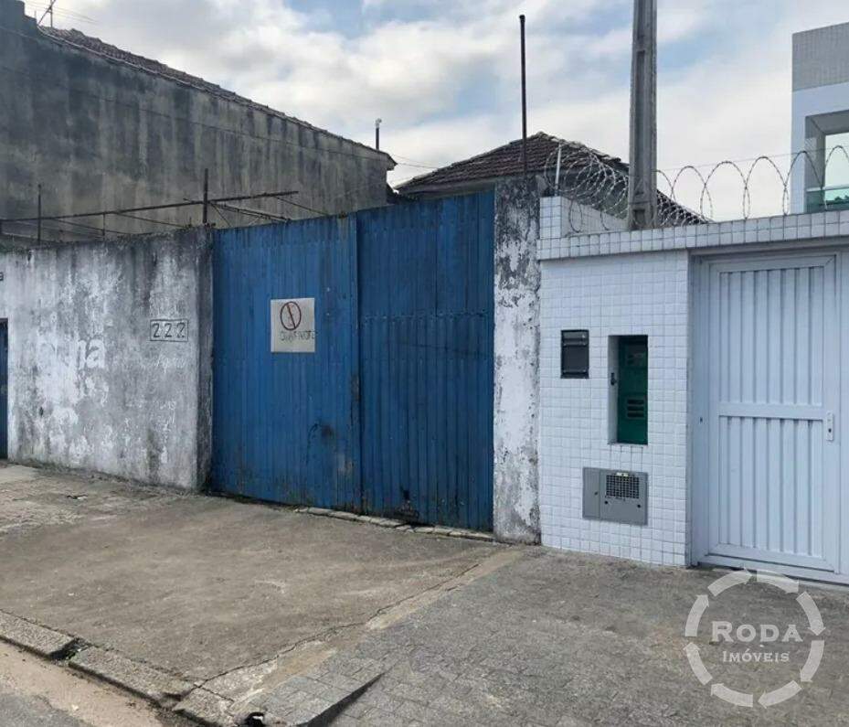 Terreno à venda no Macuco: 