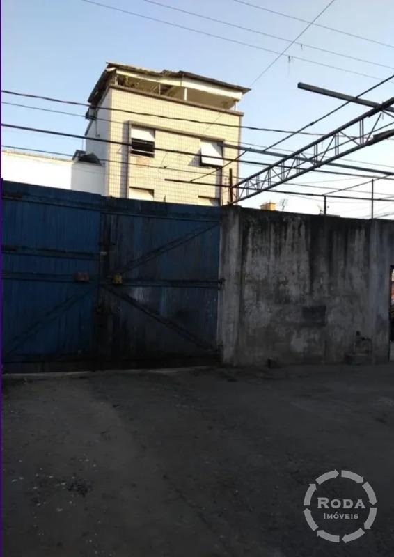 Terreno à venda no Macuco: 