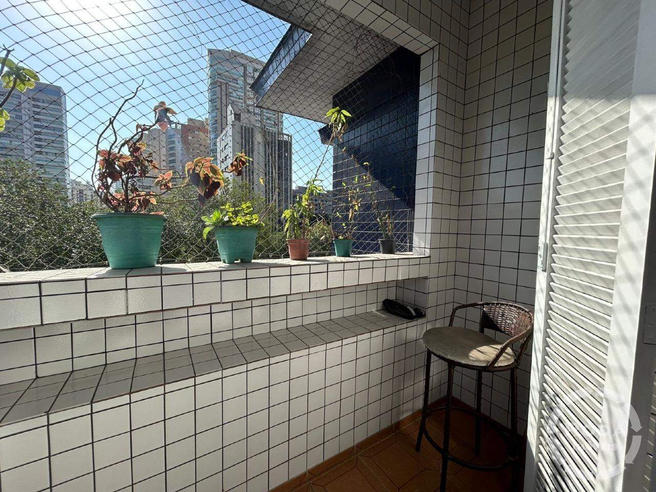 Apartamento à venda no Embaré: 