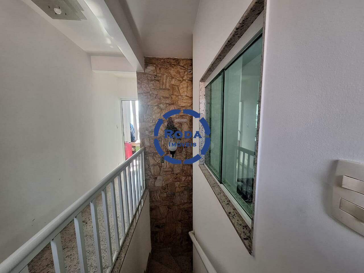 Sobrado à venda no Embaré: 
