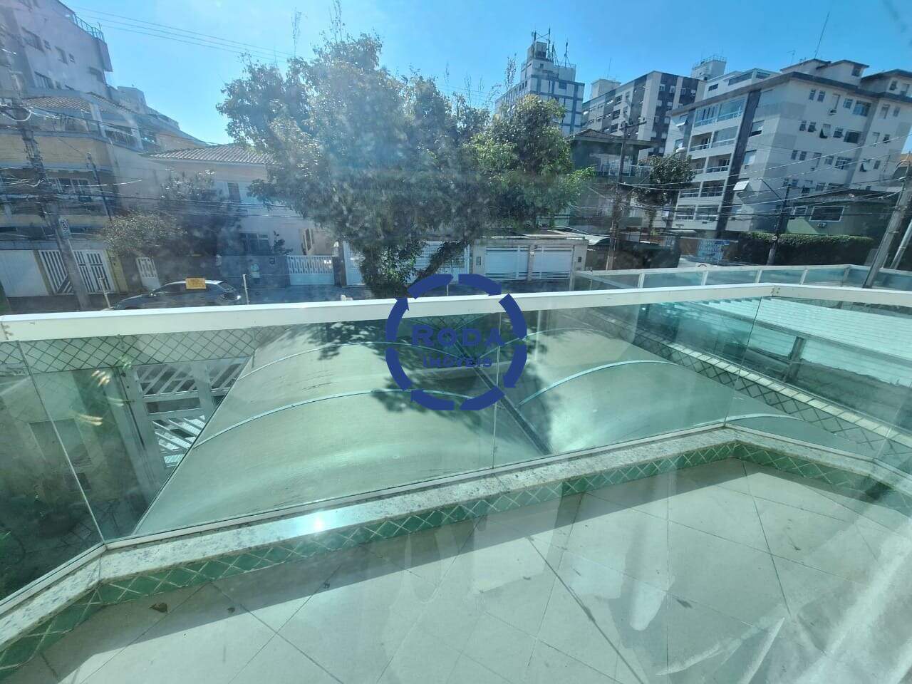 Sobrado à venda no Embaré: 