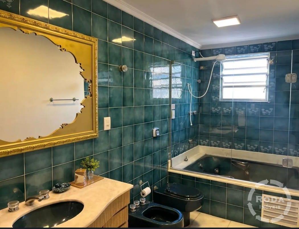 Cobertura à venda no Ponta da Praia: 