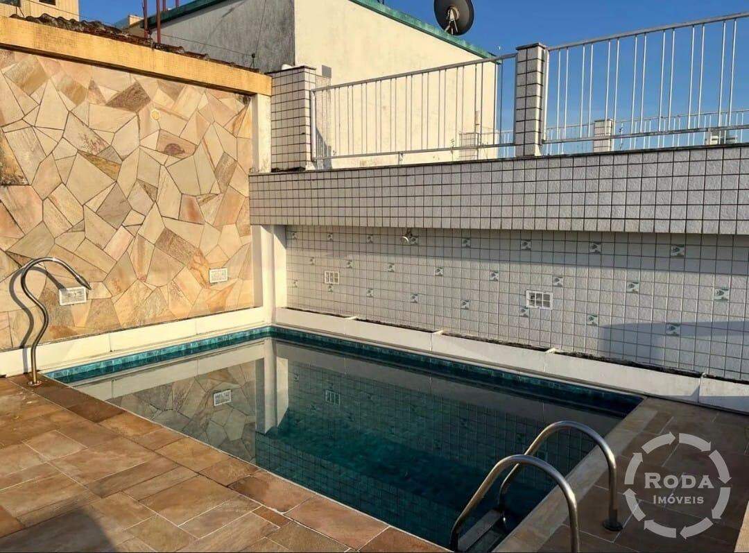 Cobertura à venda no Ponta da Praia: 