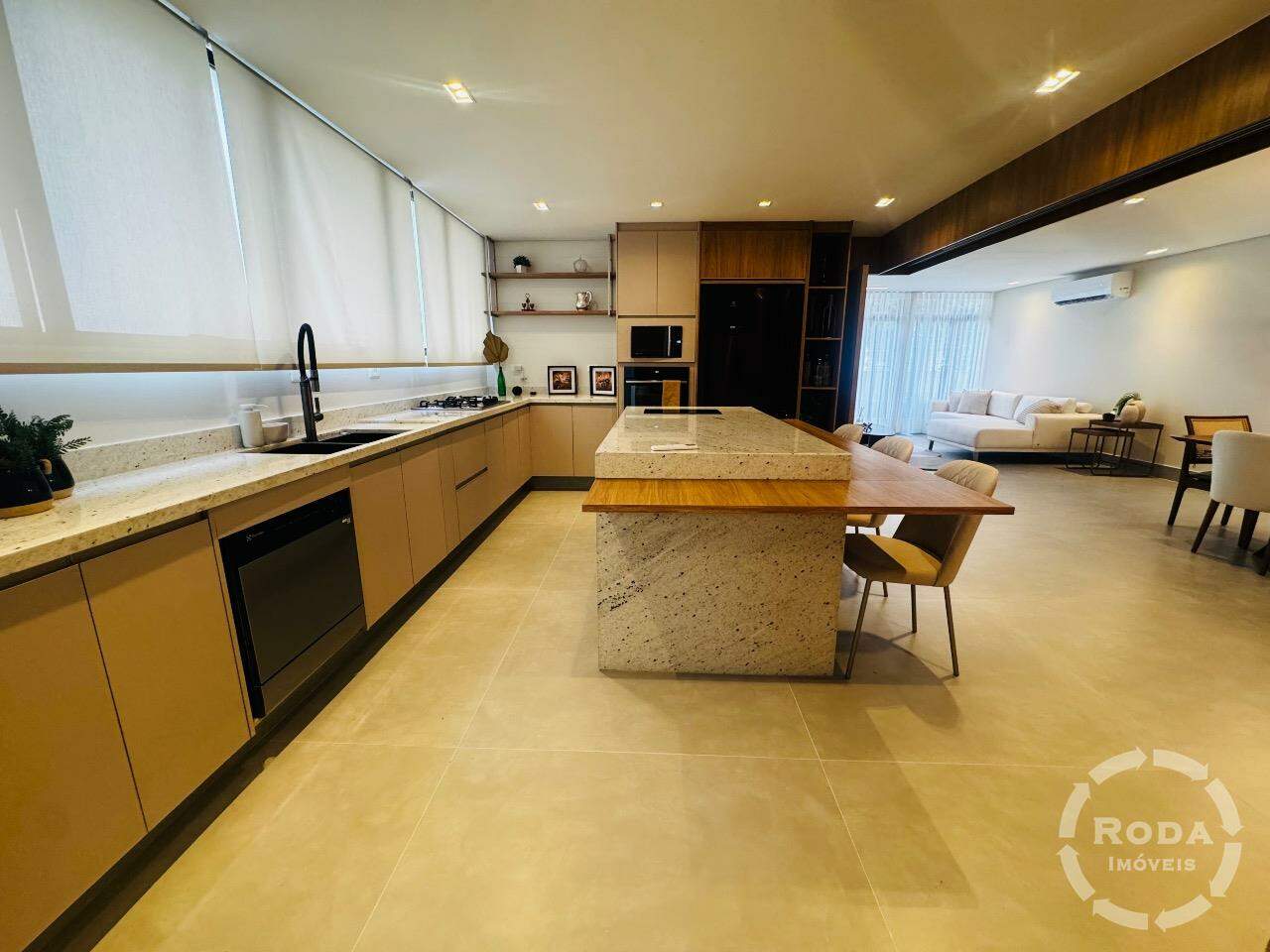Apartamento à venda no Boqueirão: ilha