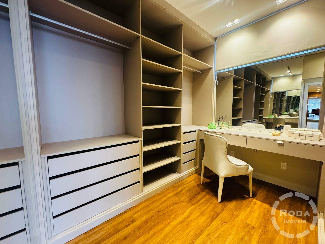 Apartamento à venda no Boqueirão: closet 