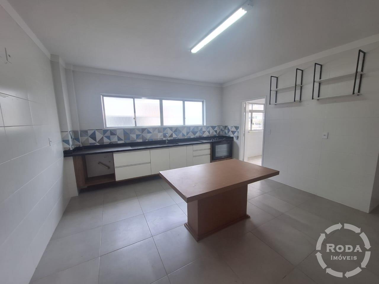 Apartamento à venda no Ponta da Praia: 
