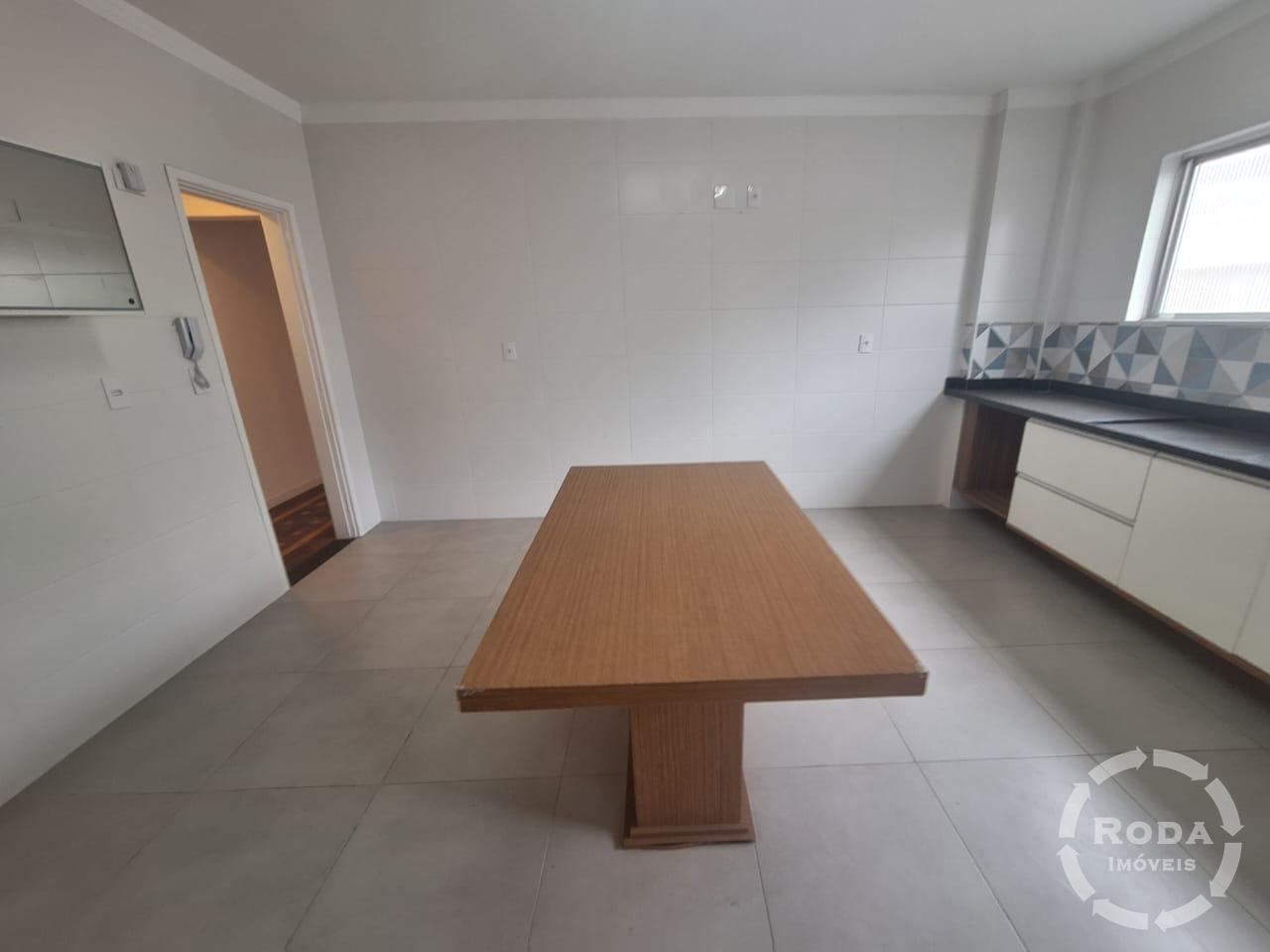 Apartamento à venda no Ponta da Praia: 