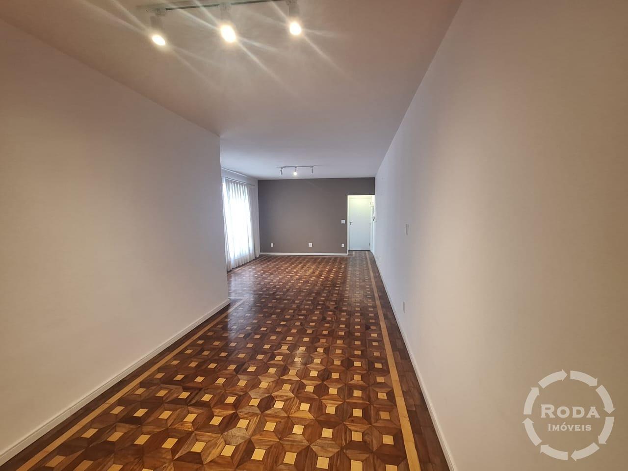 Apartamento à venda no Ponta da Praia: 