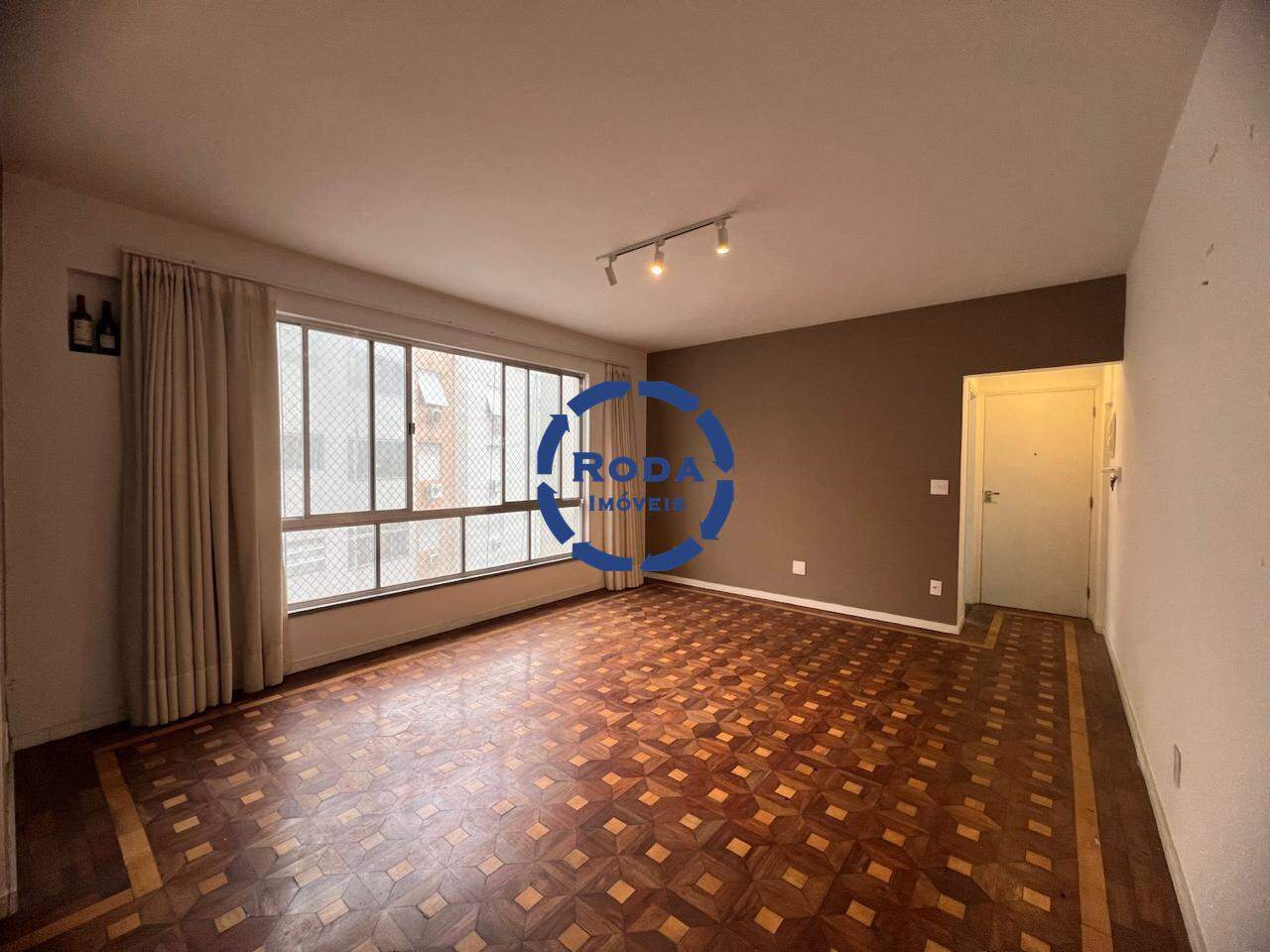 Apartamento à venda no Ponta da Praia: 
