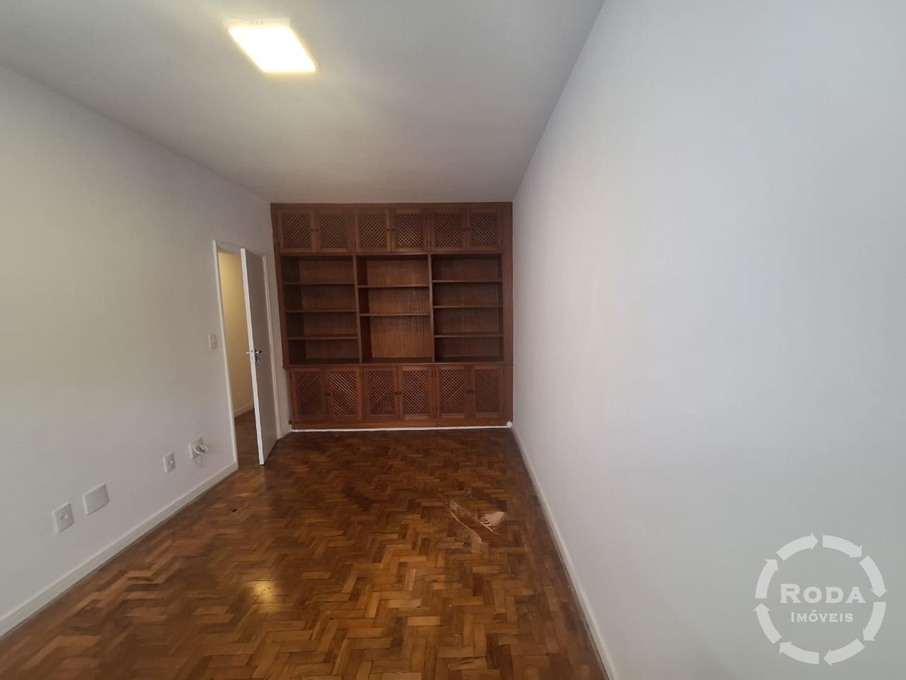 Apartamento à venda no Ponta da Praia: 