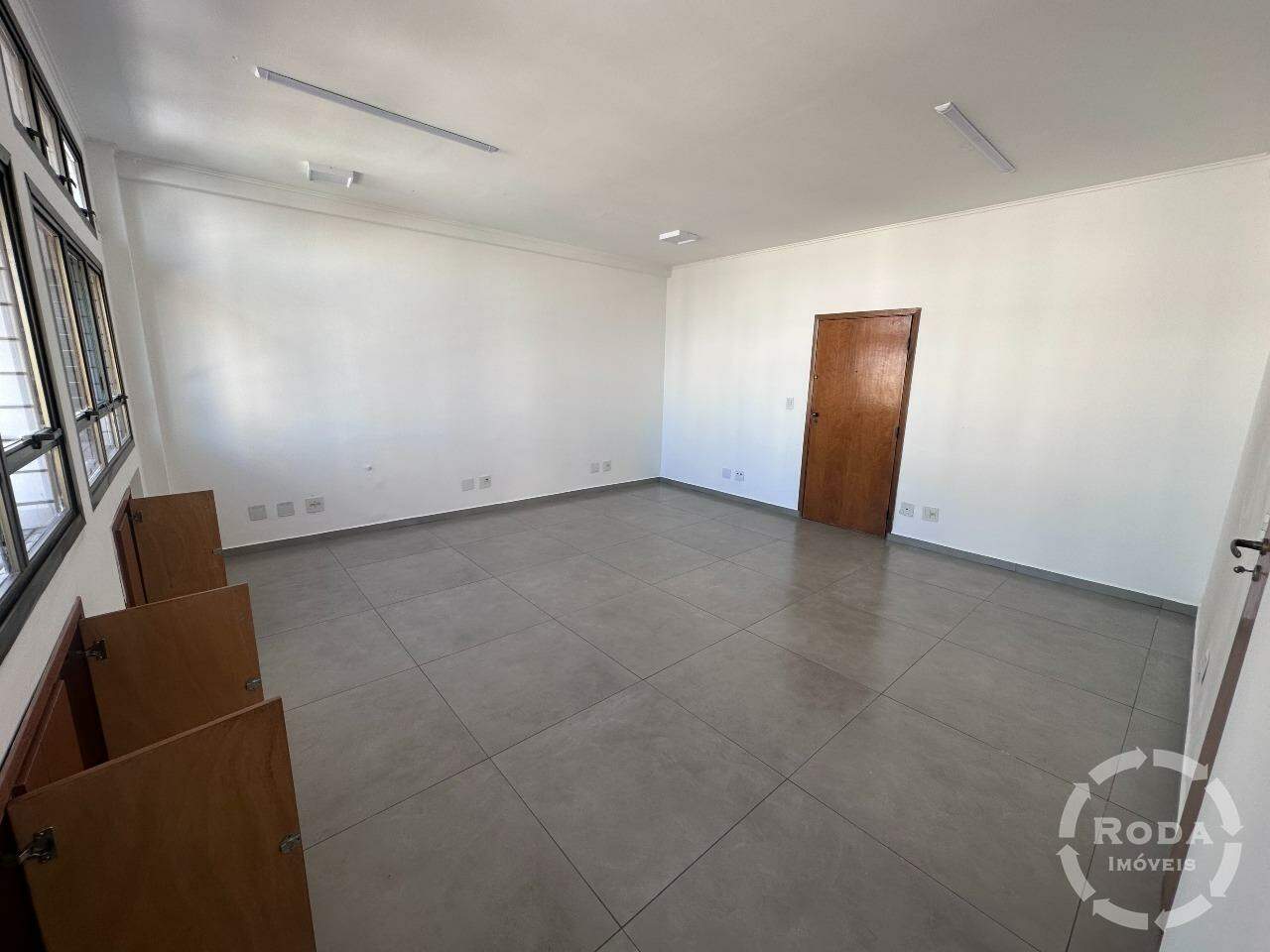 Sala para aluguel no Boqueirão: 