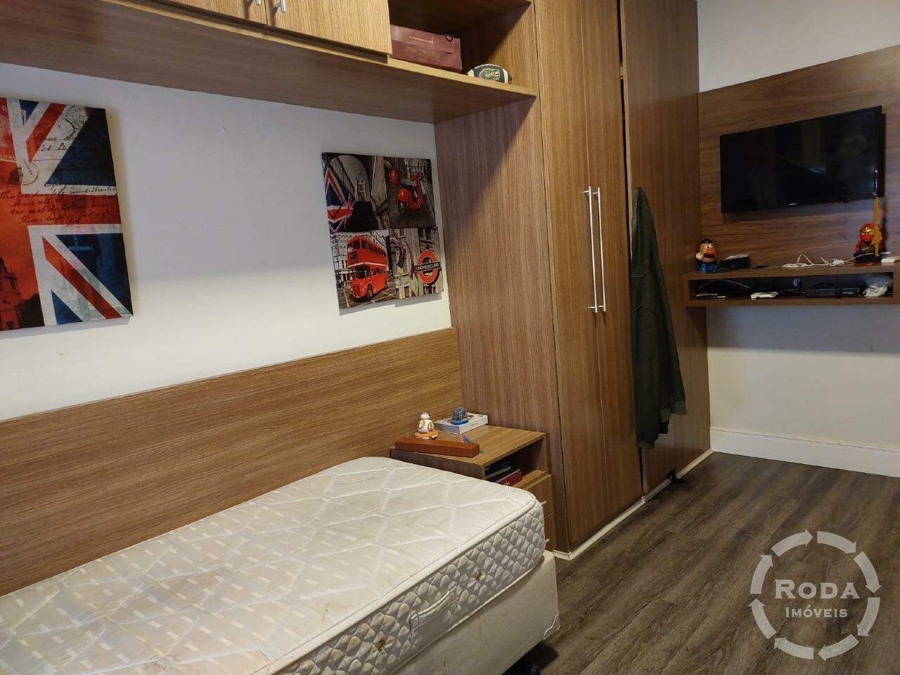 Casa à venda no Embaré: 