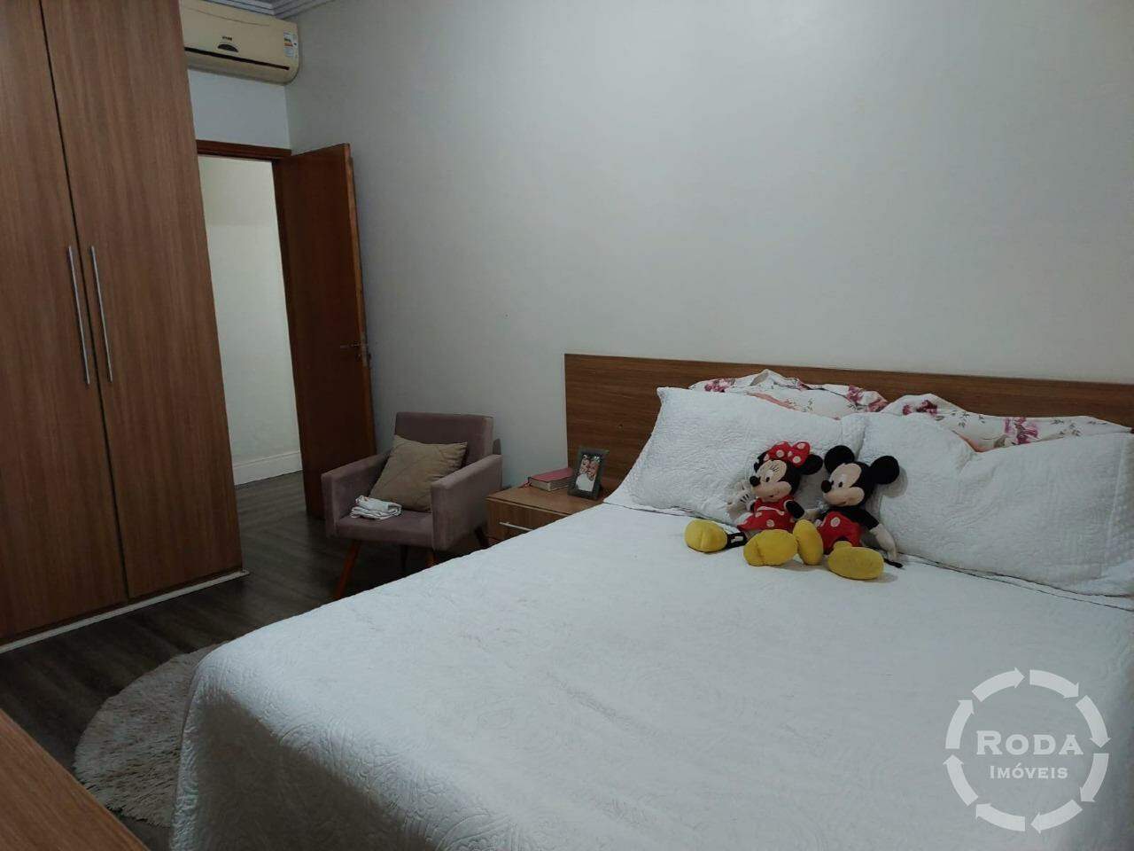 Casa à venda no Embaré: 