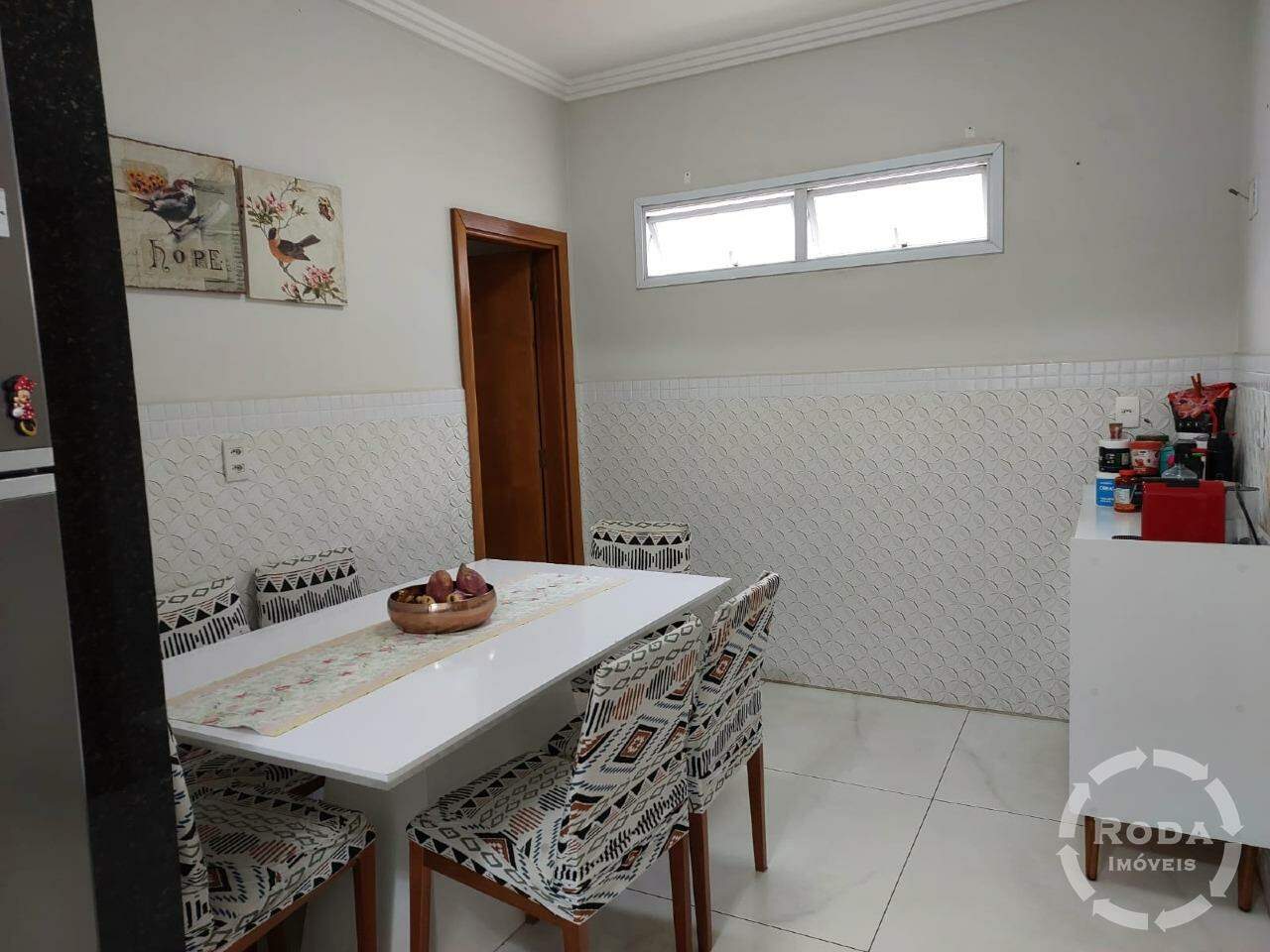 Casa à venda no Embaré: 