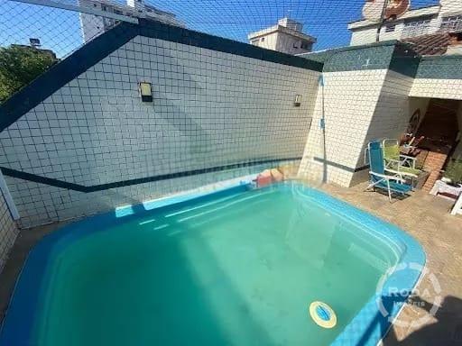 Casa à venda no Embaré: 