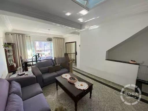 Casa à venda no Embaré: 