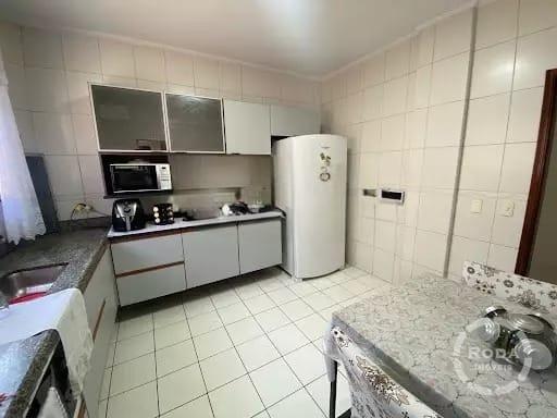 Casa à venda no Embaré: 