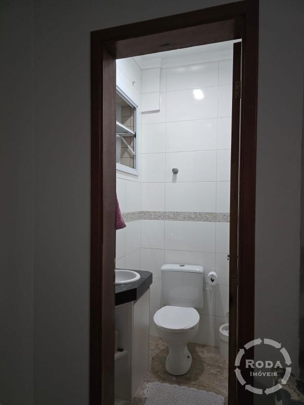 Casa Sobreposta Alta à venda no Embaré: 