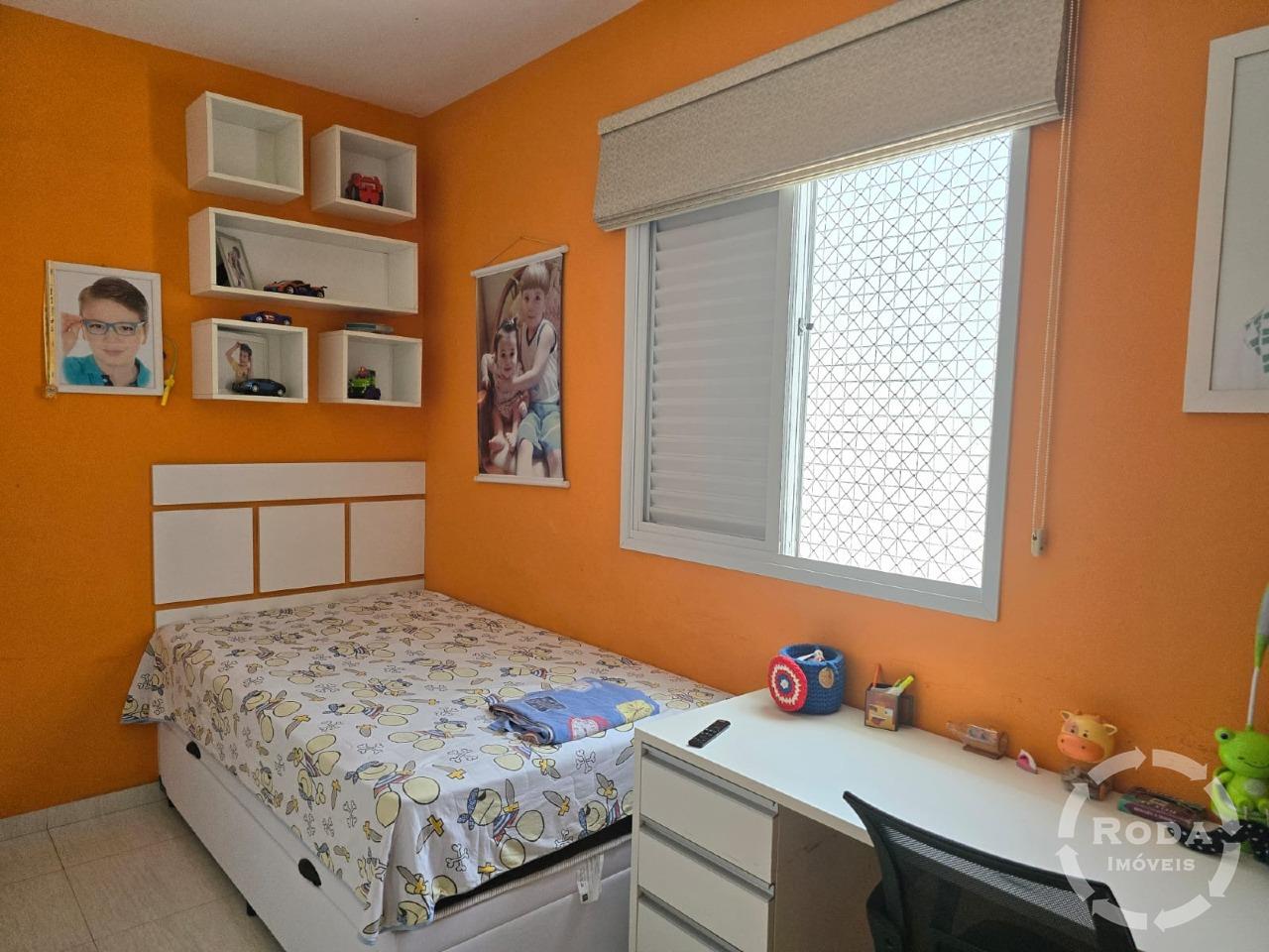 Casa Sobreposta Alta à venda no Embaré: 