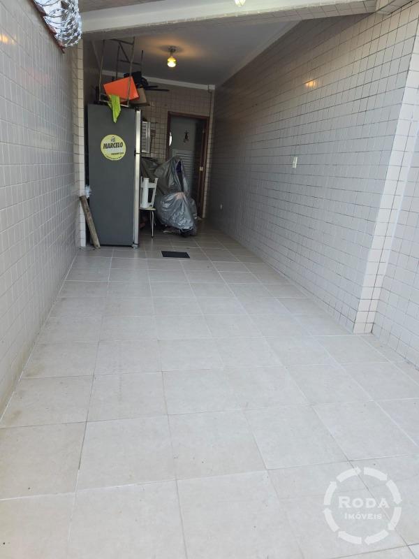 Casa Sobreposta Alta à venda no Embaré: 