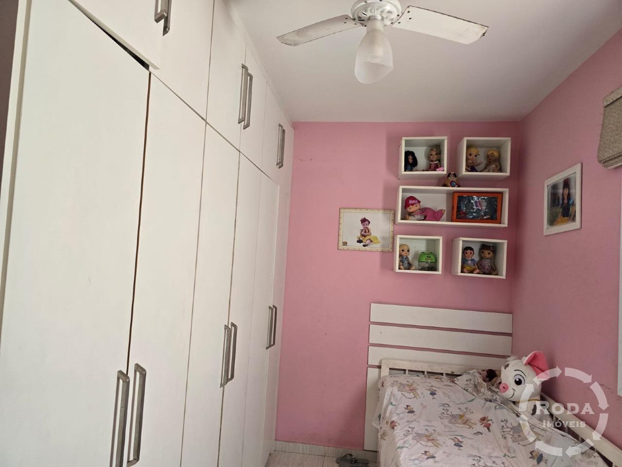 Casa Sobreposta Alta à venda no Embaré: 