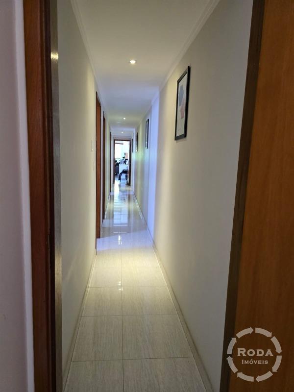 Casa Sobreposta Alta à venda no Embaré: 