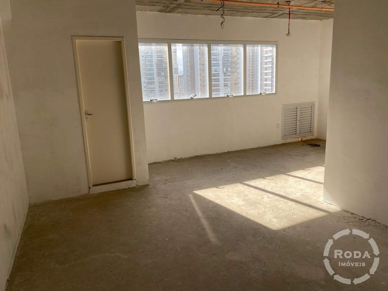 Sala à venda no Ponta da Praia: 