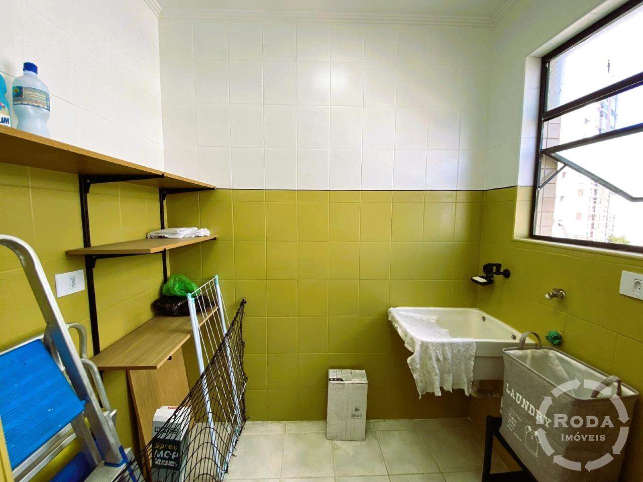 Apartamento à venda no Ponta da Praia: 