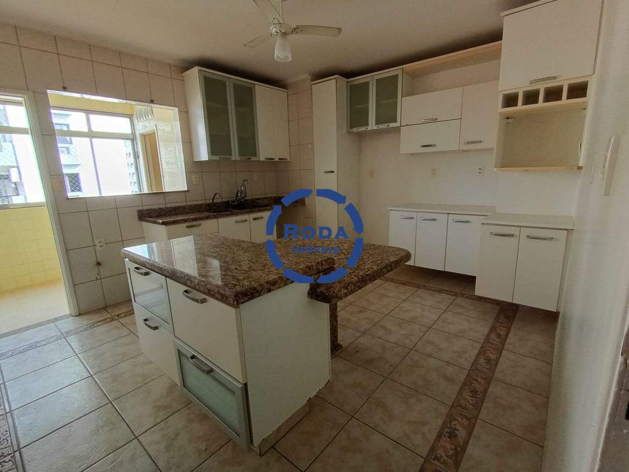 Apartamento à venda no Ponta da Praia: 