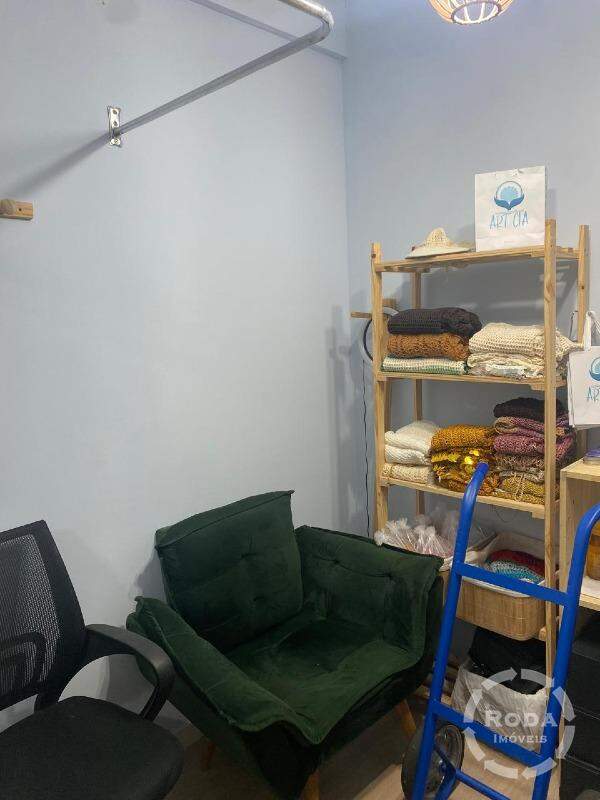 Sala à venda no Vila Mathias: 