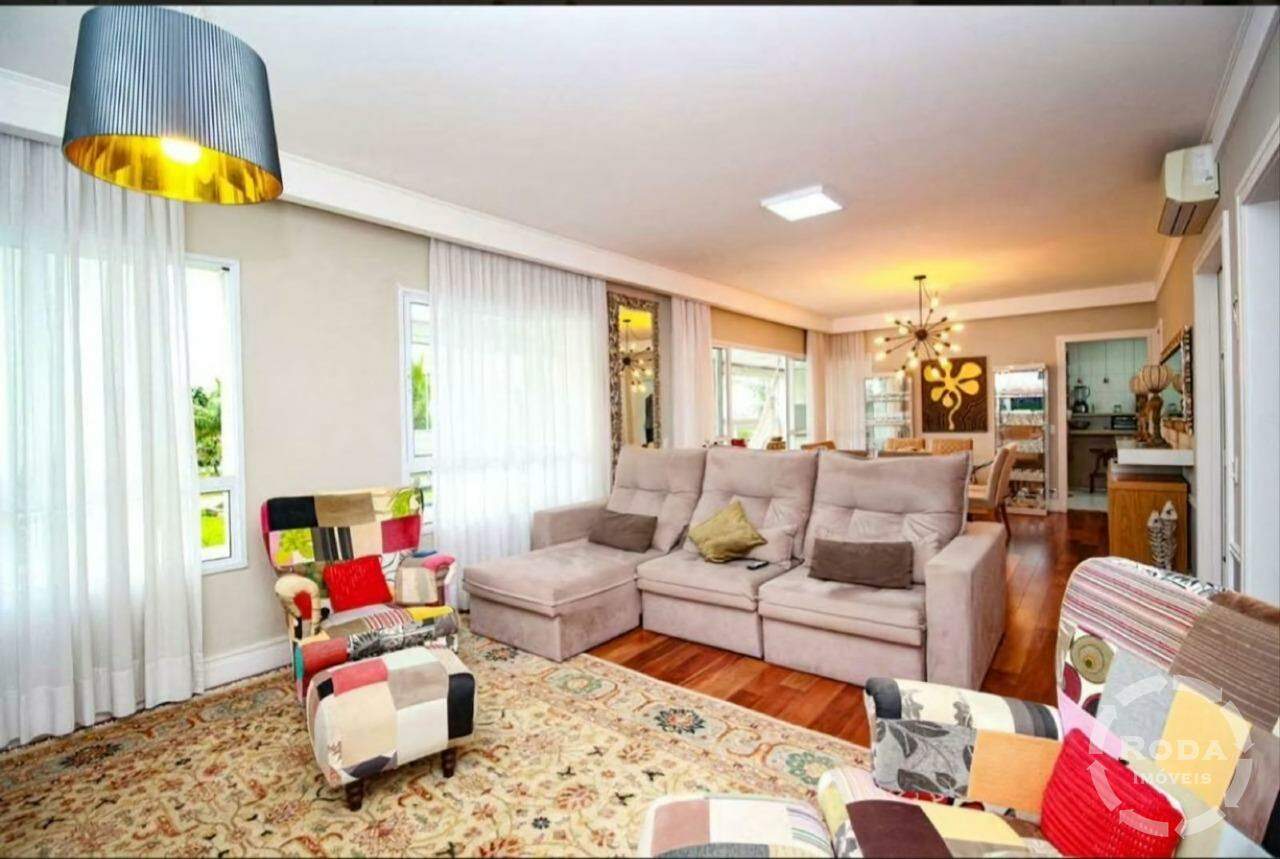 Apartamento à venda no Ponta da Praia: 